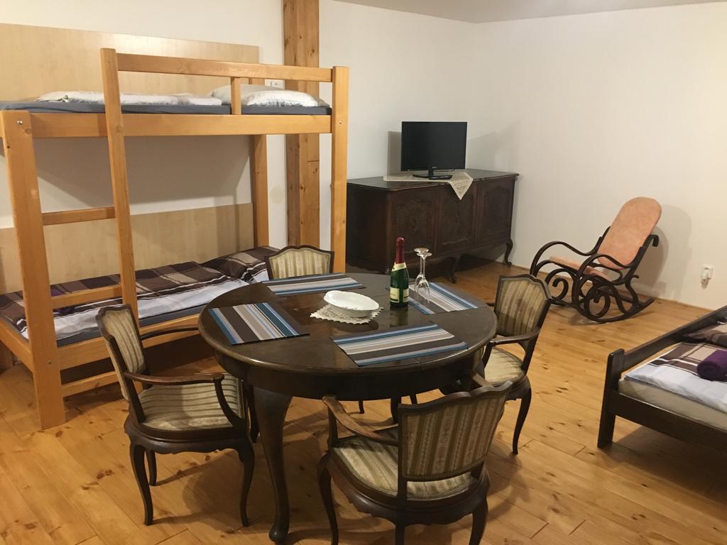 Penzion Pod Kaplickou Korenov Bagian luar foto