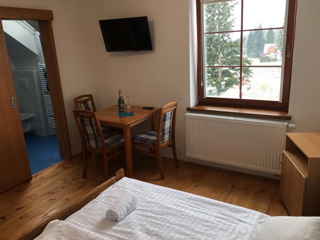 Penzion Pod Kaplickou Korenov Bagian luar foto