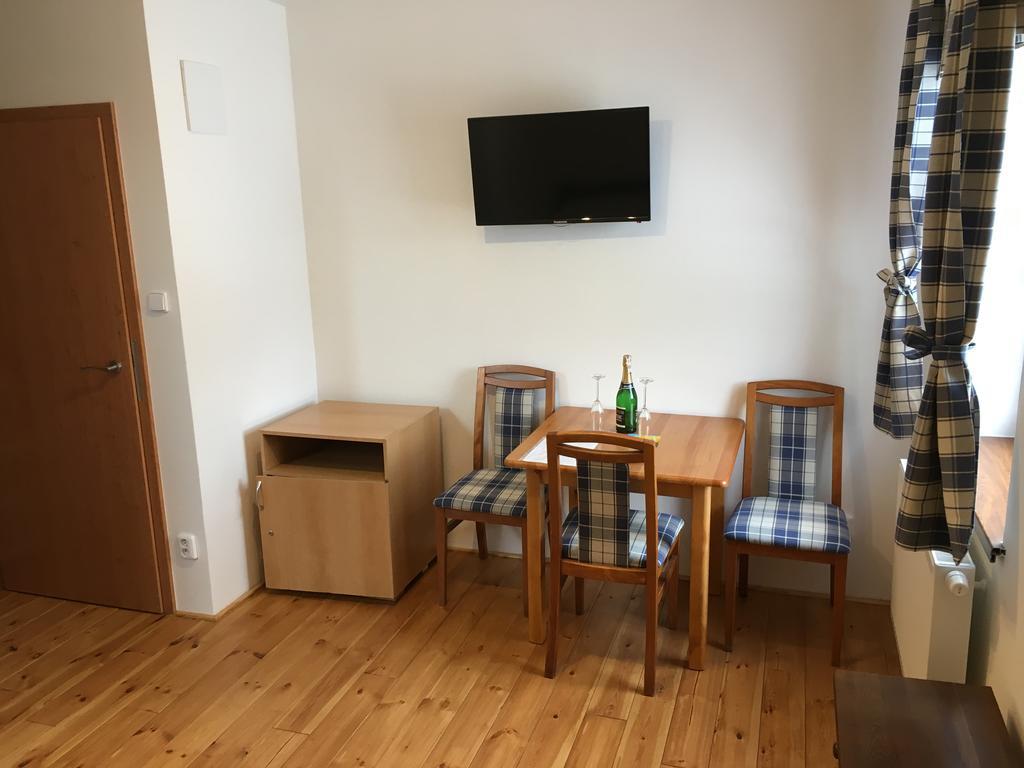 Penzion Pod Kaplickou Korenov Bagian luar foto
